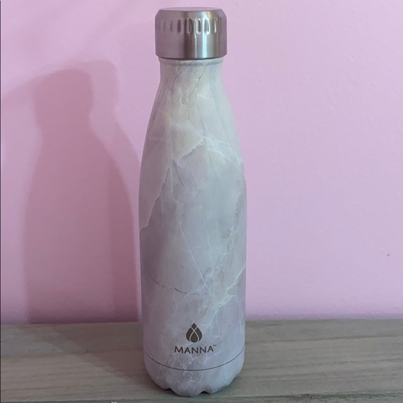 MANNA insulated metal marble water bottle - Picture 1 of 7
